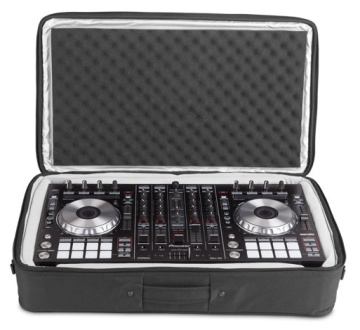 UDG Urbanite MIDI Controller Sleeve Large Black