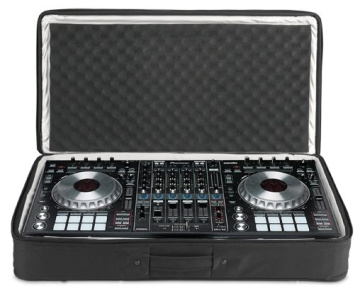 UDG Urbanite MIDI Controller Sleeve Extra Large Black